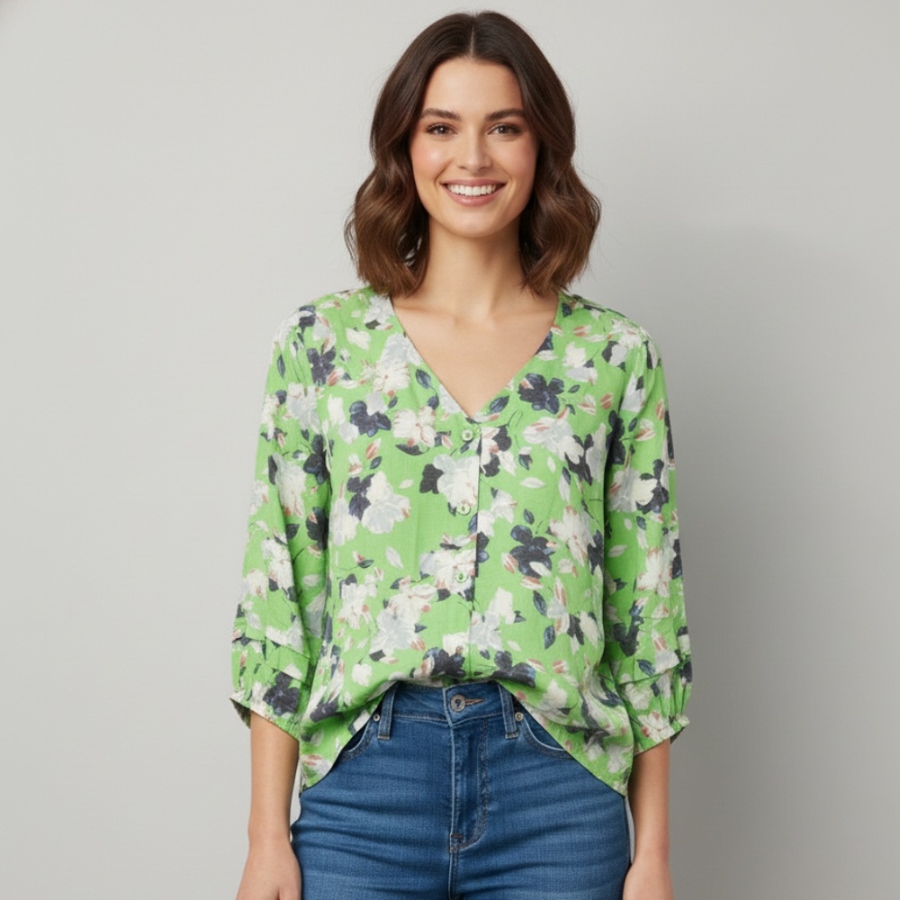 Hope and Harlow Floral Blouse